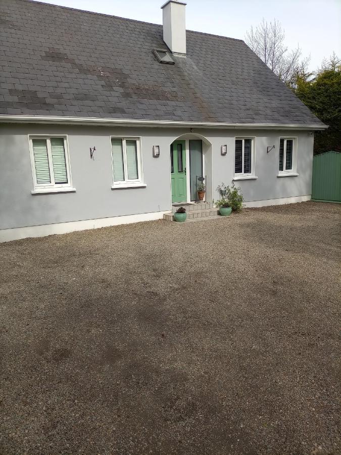Applelea House Bed & Breakfast Rosslare Harbour Exterior photo